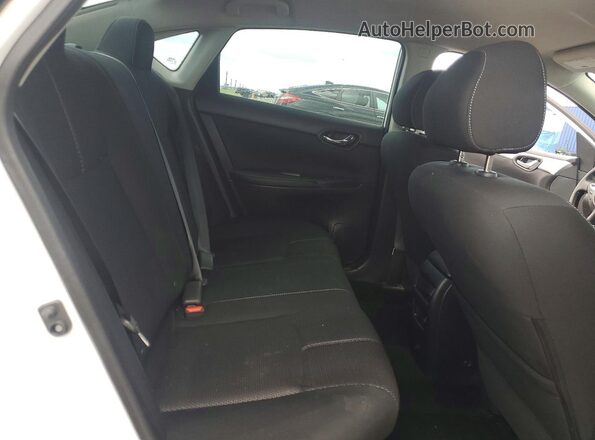 3N1AB7AP3JY232637 2018 NISSAN SENTRA White Vista de los asientos traseros