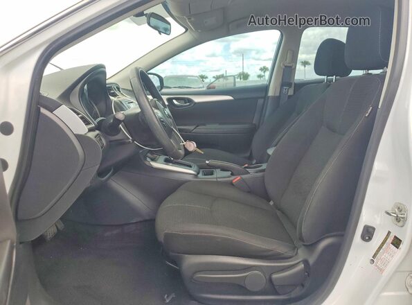 3N1AB7AP3JY232637 2018 NISSAN SENTRA White Vista interior delantera