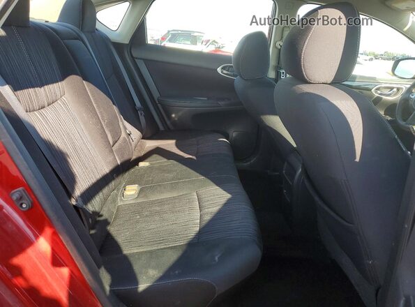 3N1AB7AP3JY296709 2018 NISSAN SENTRA Red Հետևի նստատեղերի տեսք