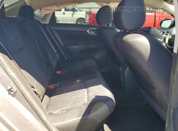 3N1AB7AP3JY309572 2018 NISSAN SENTRA Gray Rear seats view