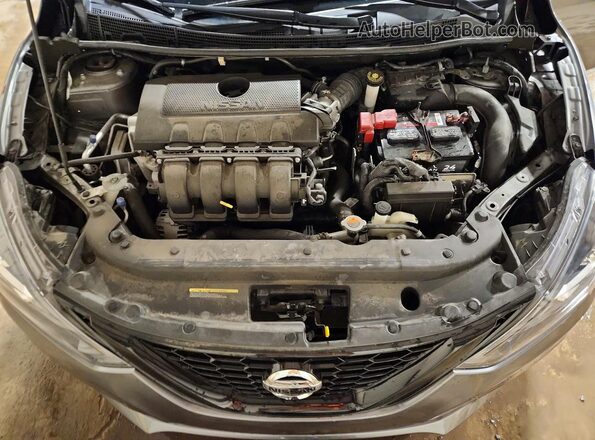 3N1AB7AP3JY315582 2018 NISSAN SENTRA Gray Rear interior view
