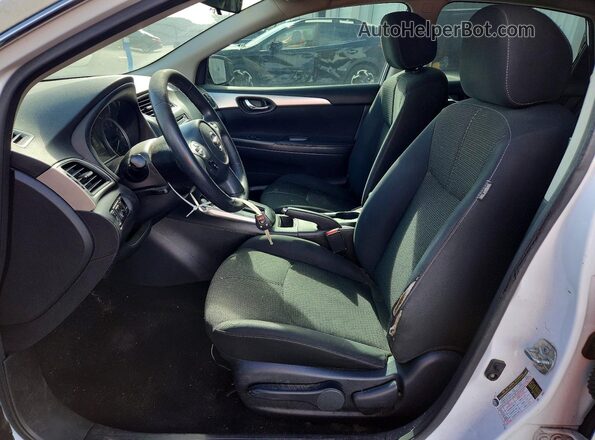 3N1AB7AP3JY341227 2018 NISSAN SENTRA White Widok wnętrza z przodu
