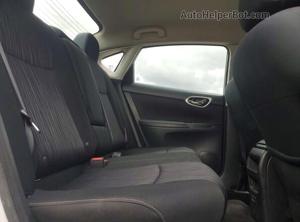 3N1AB7AP3KL622605 2019 NISSAN SENTRA Белый Вид задних сидений