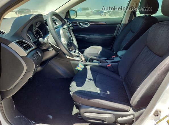 3N1AB7AP3KY205018 2019 NISSAN SENTRA White Widok wnętrza z przodu