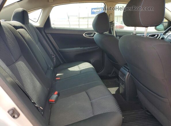 3N1AB7AP4GY235281 2016 NISSAN SENTRA Серебряный Вид задних сидений