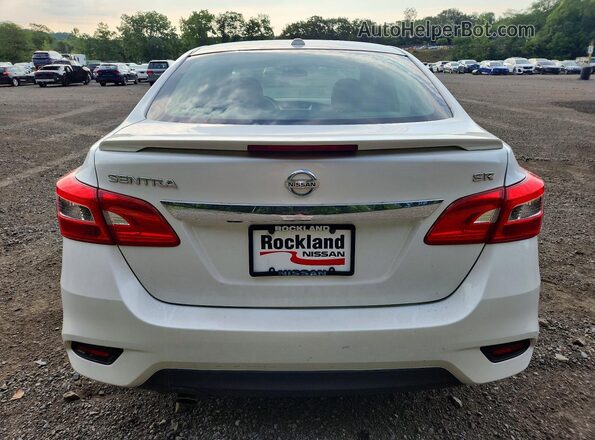 3N1AB7AP4GY258530 2016 NISSAN SENTRA White Rear view