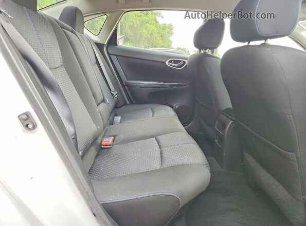 3N1AB7AP4GY258530 2016 NISSAN SENTRA White Rear seats view