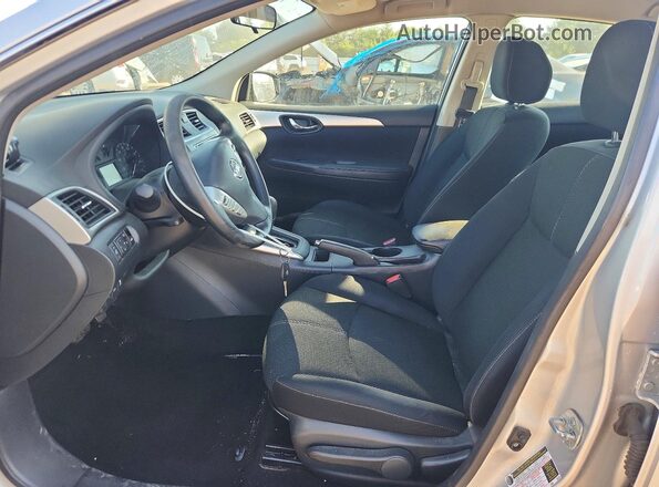 3N1AB7AP4GY306236 2016 NISSAN SENTRA Серебряный Вид салона спереди