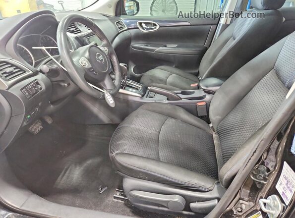 3N1AB7AP4HY209068 2017 NISSAN SENTRA Black Widok wnętrza z przodu
