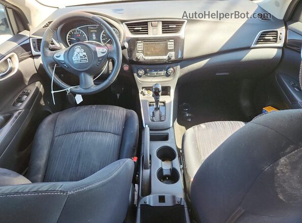 3N1AB7AP4HY240319 2017 NISSAN SENTRA Gray Առջևի վահանակի տեսք