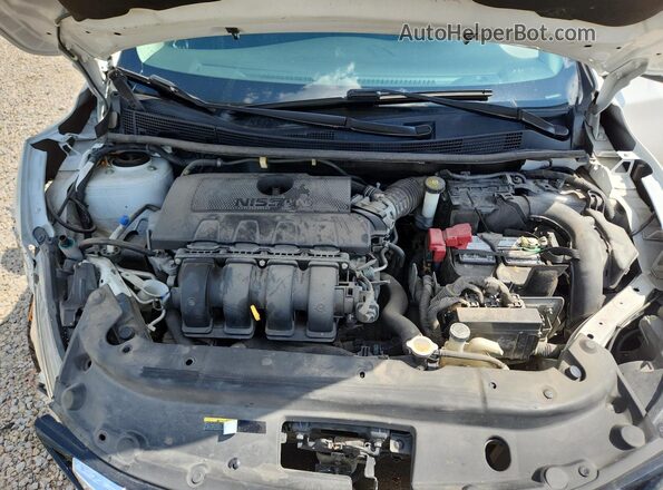 3N1AB7AP4HY255225 2017 NISSAN SENTRA White Widok wnętrza z tyłu