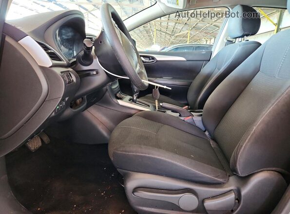 3N1AB7AP4HY267570 2017 NISSAN SENTRA Gray Front interior view