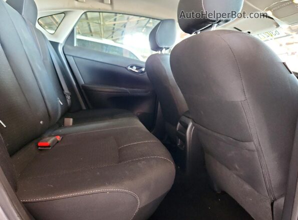 3N1AB7AP4HY267570 2017 NISSAN SENTRA Gray Rear seats view