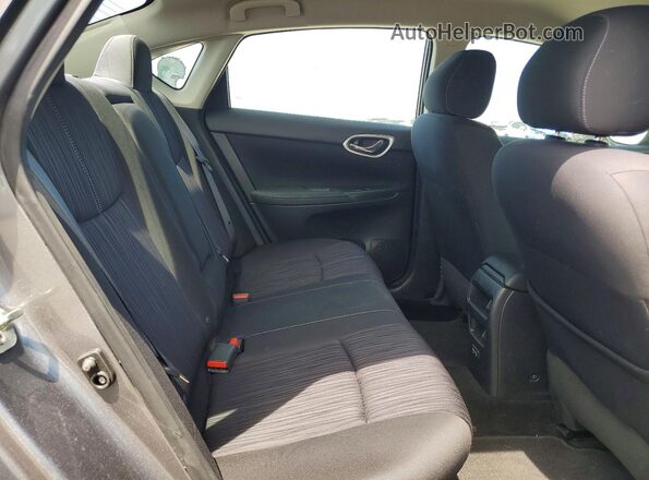 3N1AB7AP4HY280402 2017 NISSAN SENTRA Gray Widok tylnych siedzeń