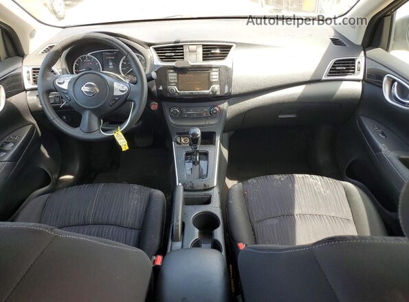 3N1AB7AP4HY280402 2017 NISSAN SENTRA Gray Widok deski rozdzielczej