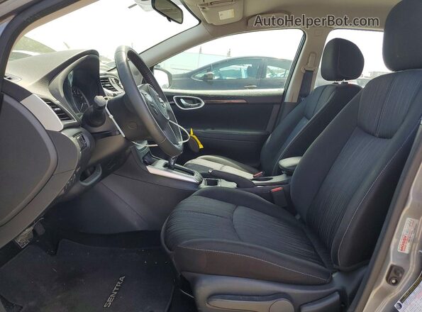 3N1AB7AP4HY280402 2017 NISSAN SENTRA Gray Widok wnętrza z przodu