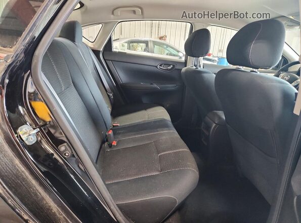 3N1AB7AP4HY348651 2017 NISSAN SENTRA Черный Вид задних сидений