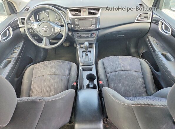 3N1AB7AP4HY353882 2017 NISSAN SENTRA White Dashboard view