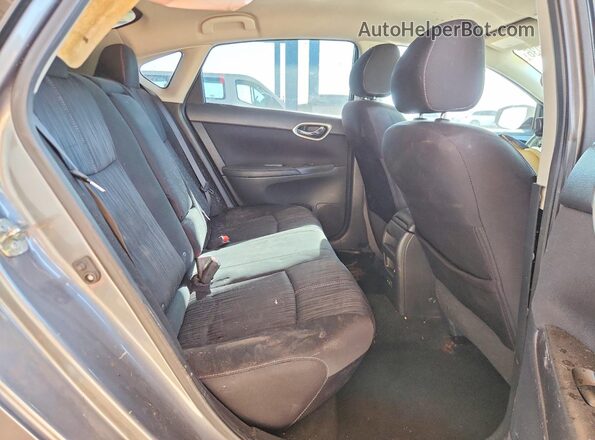 3N1AB7AP4JY221288 2018 NISSAN SENTRA Gray Vista de los asientos traseros