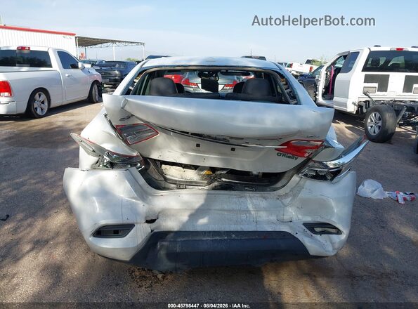 3N1AB7AP4JY251813 2018 NISSAN SENTRA Белый 