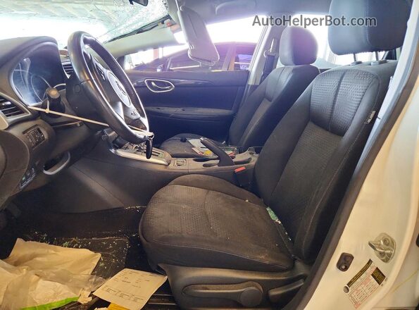 3N1AB7AP4JY289168 2018 NISSAN SENTRA White Widok wnętrza z przodu