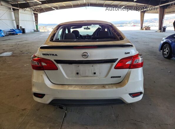 3N1AB7AP4JY289168 2018 NISSAN SENTRA White Widok z tyłu