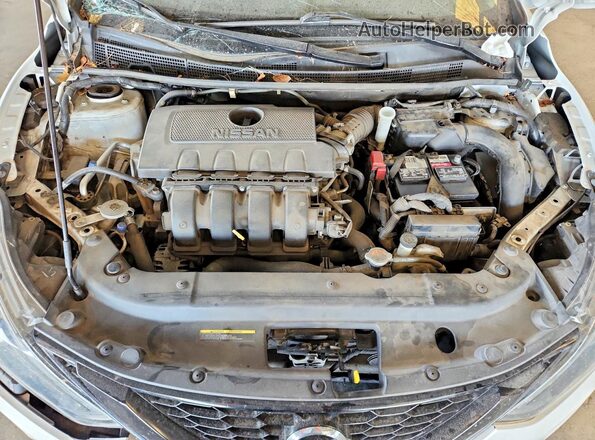 3N1AB7AP4JY289168 2018 NISSAN SENTRA White Widok wnętrza z tyłu