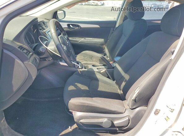 3N1AB7AP4KY260867 2019 NISSAN SENTRA White Вид салону спереду