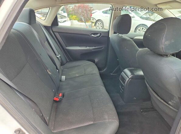 3N1AB7AP4KY260917 2019 NISSAN SENTRA White Rear interior view