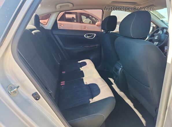 3N1AB7AP4KY270394 2019 NISSAN SENTRA Silver Հետևի նստատեղերի տեսք