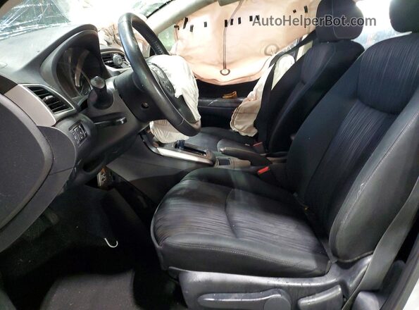 3N1AB7AP4KY290144 2019 NISSAN SENTRA Silver Widok wnętrza z przodu