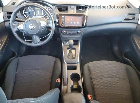 3N1AB7AP4KY348690 2019 NISSAN SENTRA Gray Widok deski rozdzielczej