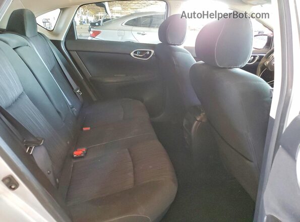 3N1AB7AP4KY453116 2019 NISSAN SENTRA Silver Widok tylnych siedzeń