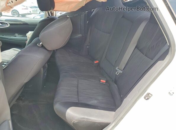 3N1AB7AP5GY213757 2016 NISSAN SENTRA White Widok tylnych siedzeń