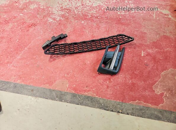 3N1AB7AP5GY240120 2016 NISSAN SENTRA Серебряный Вид подкапотного пространства