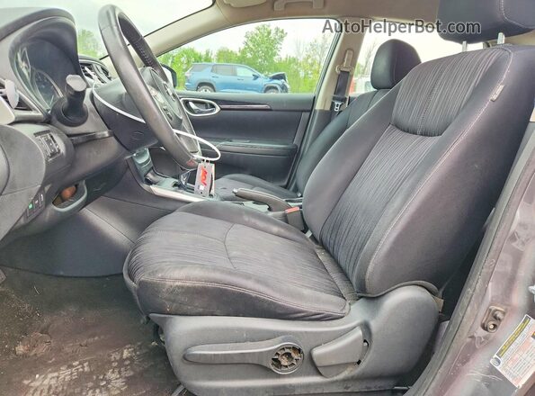 3N1AB7AP5HL637518 2017 NISSAN SENTRA Серый Вид салона спереди