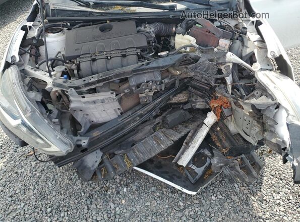 3N1AB7AP5HY277783 2017 NISSAN SENTRA White Vista interior trasera