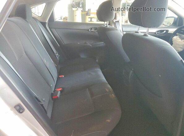 3N1AB7AP5HY284118 2017 NISSAN SENTRA Silver Vista de los asientos traseros