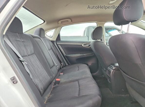 3N1AB7AP5HY364471 2017 NISSAN SENTRA White Vista de los asientos traseros