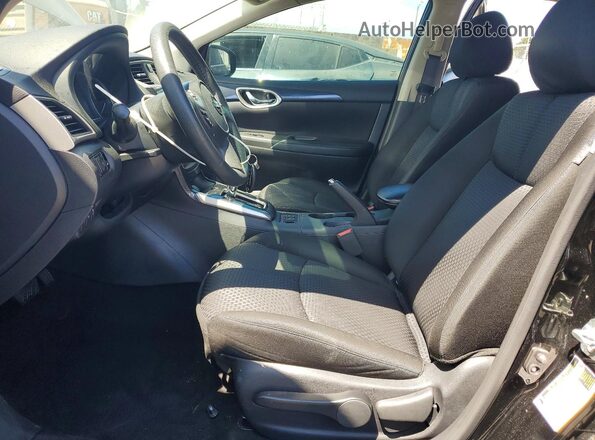 3N1AB7AP5HY368746 2017 NISSAN SENTRA Черный Вид салона спереди