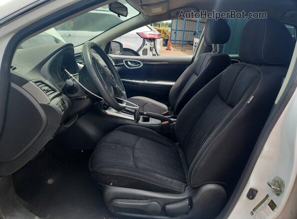 3N1AB7AP5HY392609 2017 NISSAN SENTRA White Front interior view