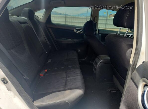 3N1AB7AP5HY392609 2017 NISSAN SENTRA White Rear seats view