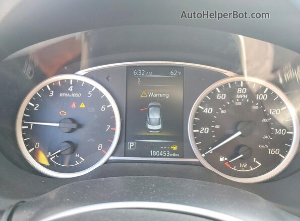 3N1AB7AP5JY225267 2018 NISSAN SENTRA White Widok zestawu wskaźników