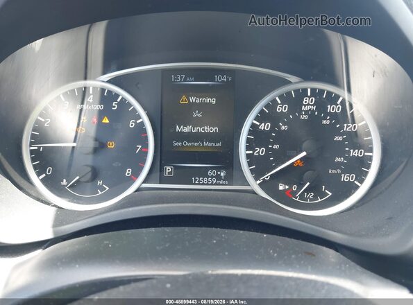 3N1AB7AP5JY227648 2018 NISSAN SENTRA Silver Widok tylnych siedzeń