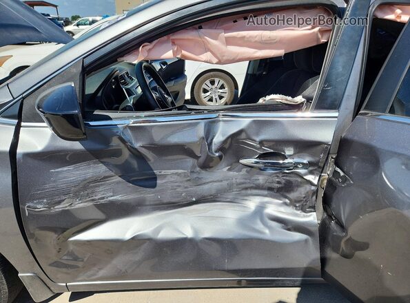 3N1AB7AP5JY227701 2018 NISSAN SENTRA Gray Front interior view