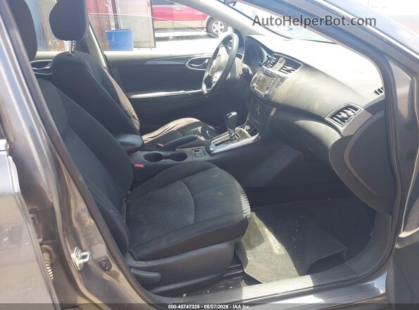 3N1AB7AP5JY235720 2018 NISSAN SENTRA Серый Вид салона спереди
