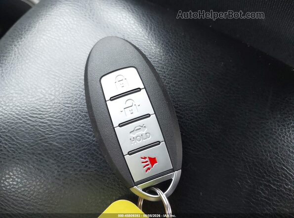 3N1AB7AP5JY237256 2018 NISSAN SENTRA Red Widok deski rozdzielczej