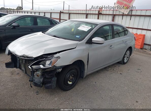 3N1AB7AP5JY342380 2018 NISSAN SENTRA Серебряный Передняя левая четверть