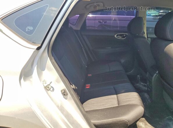 3N1AB7AP5KL606003 2019 NISSAN SENTRA Серебряный Вид задних сидений