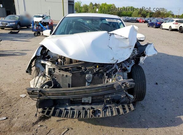 3N1AB7AP5KY215629 2019 NISSAN SENTRA White Vista frontal